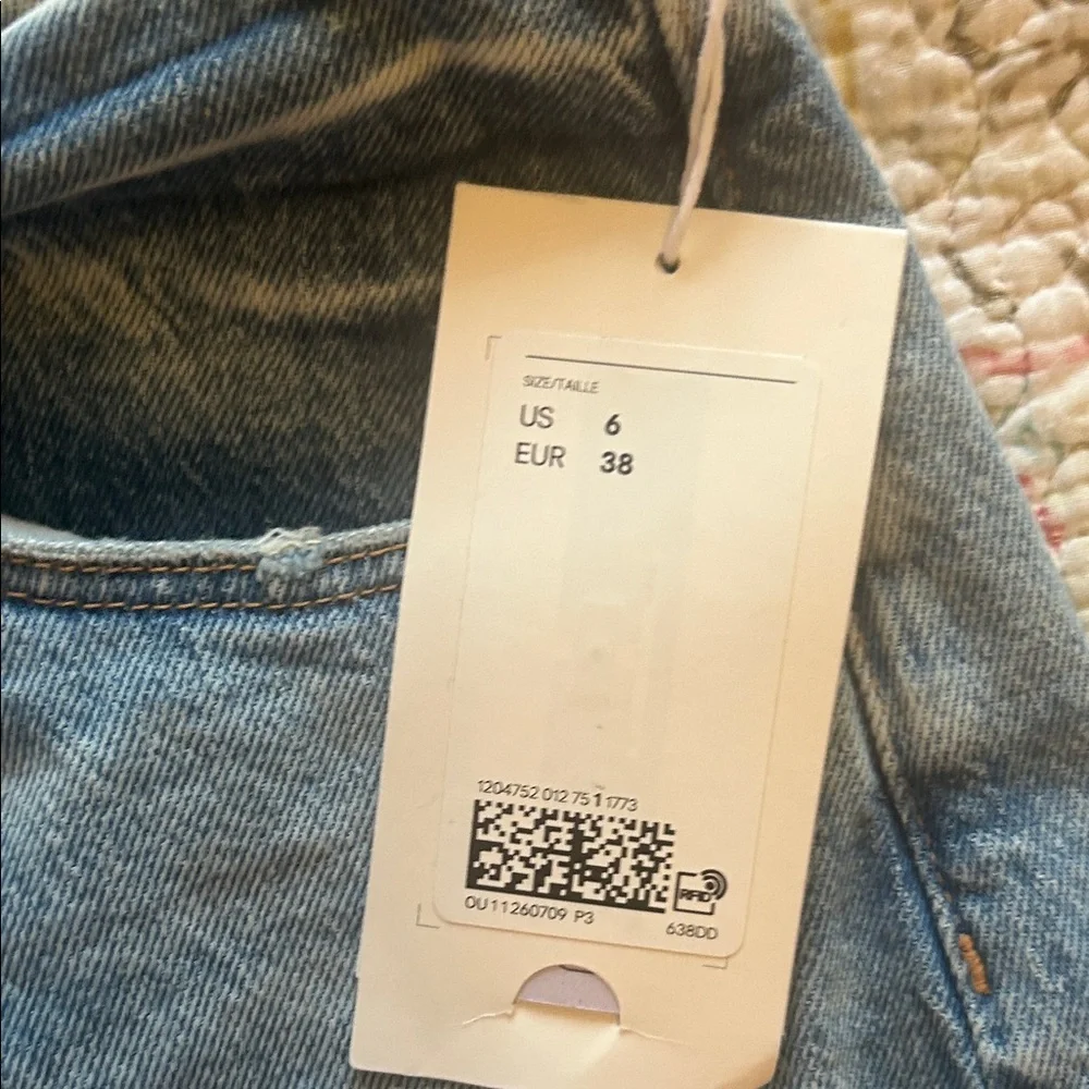 H&m mom shorts  Blue Denim Roll-Cuff Women’s Shorts
